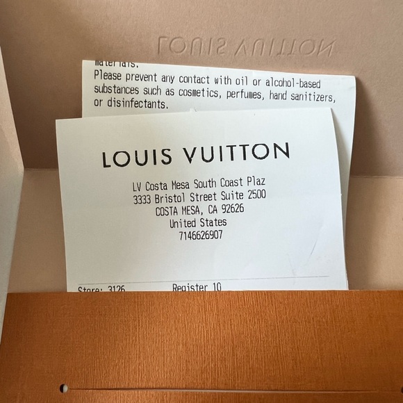 Pre- Loved Louis Vutton Runaway in size 36 - Picture 5 of 6